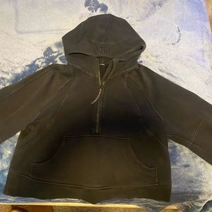 Lululemon Scuba hoodie in black- size 4